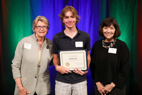 Theresa Richter and Susan Eblen with 2023 recipient Benjamin Ashby.