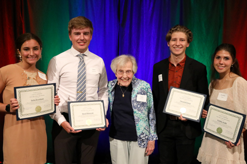 Carol Oehlhaffen with 2023 recipients Stella Rosenbaum, David Milanowski, Vincent DeStazio and Cristina Avello. 