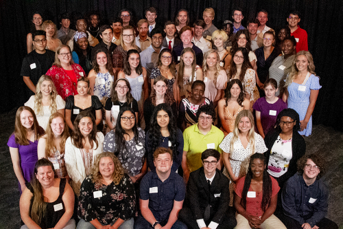 A group photo of the 2022 scholarship recipients. 